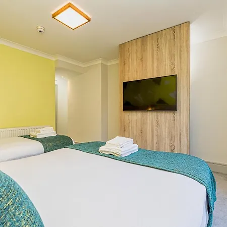 Forty Four Main Street Hotel Swords