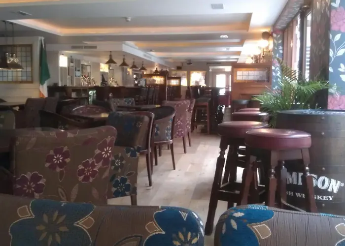 Hotel Forty Four Main Street 2*