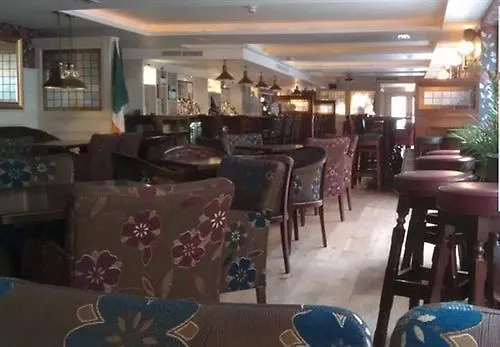 Forty Four Main Street Hotel 2*