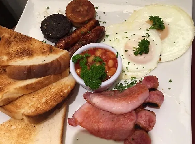 فندق Forty Four Main Street