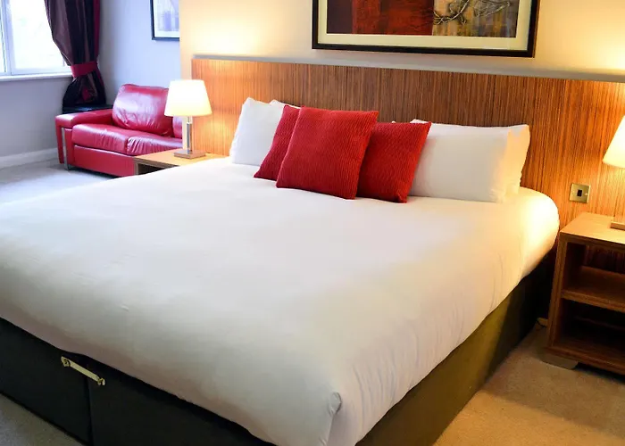 Forty Four Main Street Hotel 2*